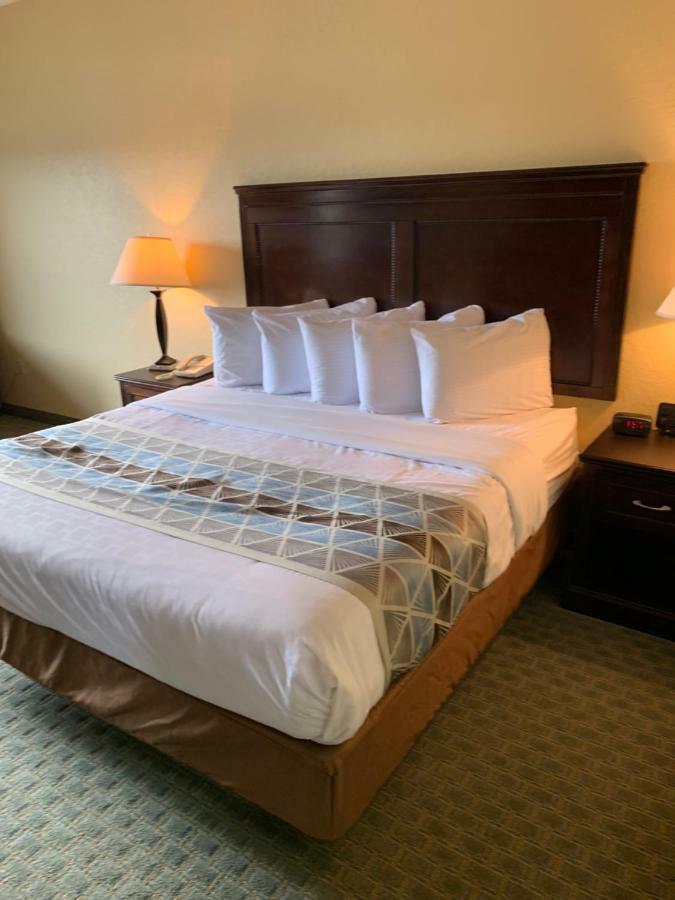 Ambassador Inn & Suites Таскалуса Екстер'єр фото