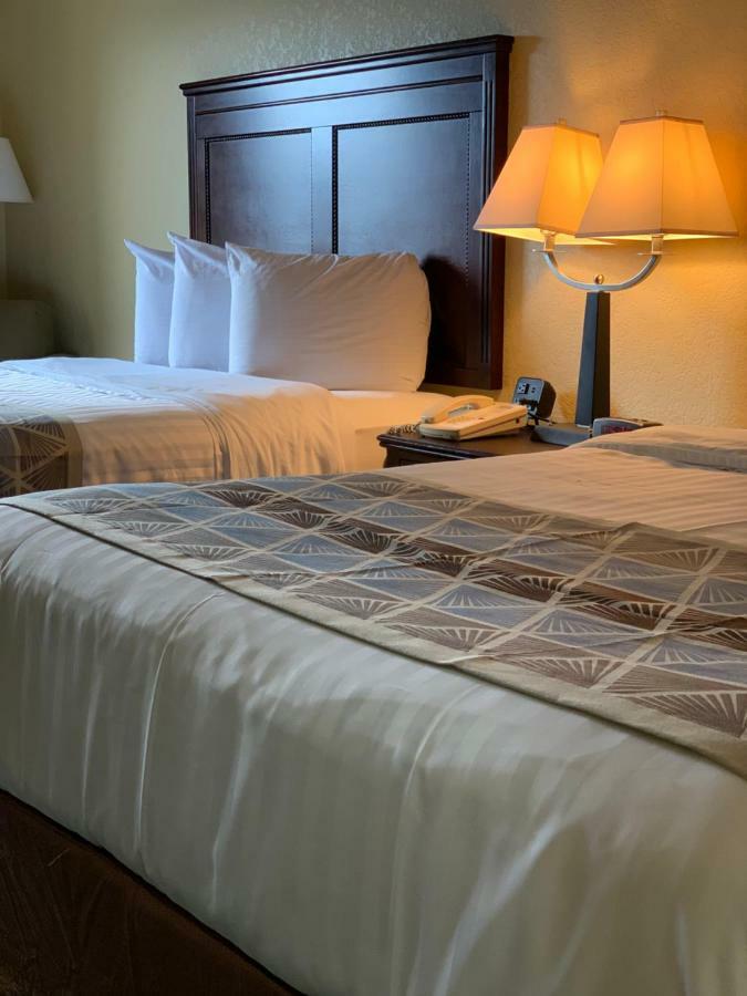 Ambassador Inn & Suites Таскалуса Екстер'єр фото