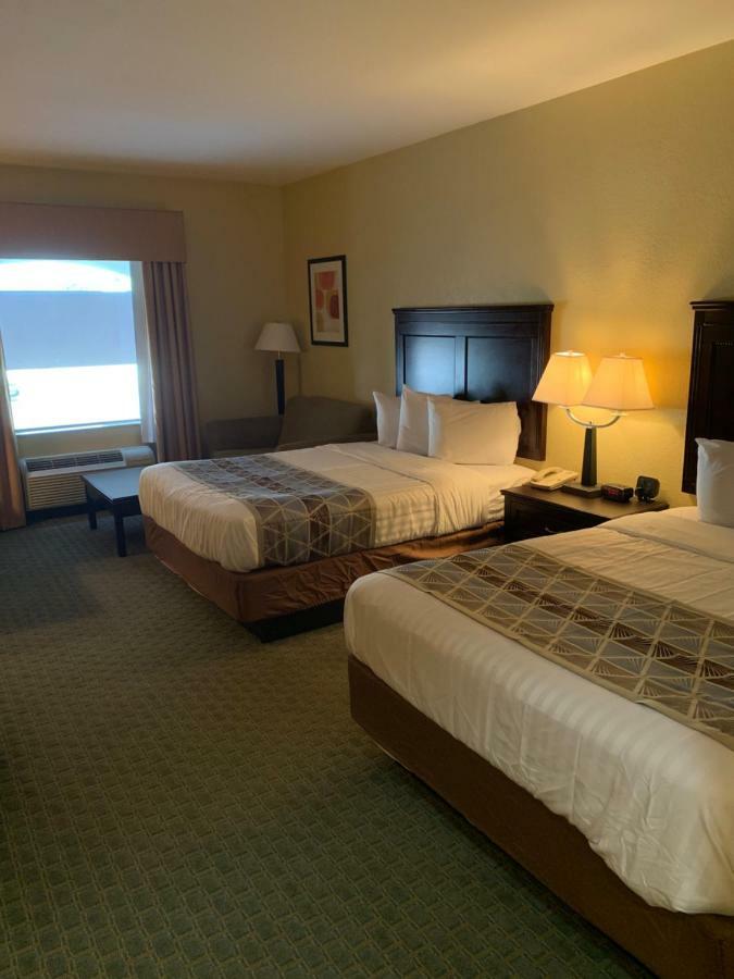 Ambassador Inn & Suites Таскалуса Екстер'єр фото